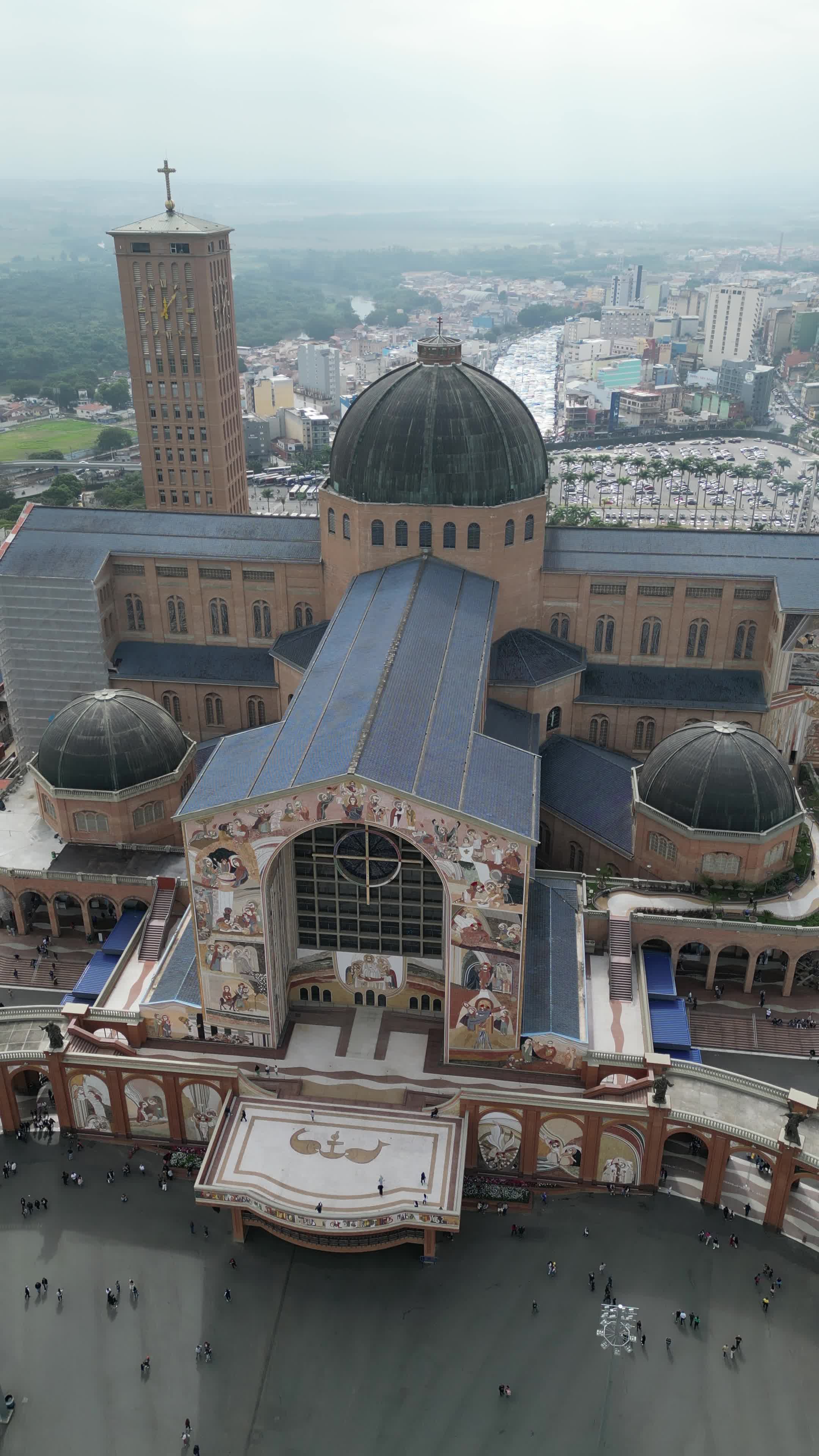Vista aérea do Santuário de Aparecida