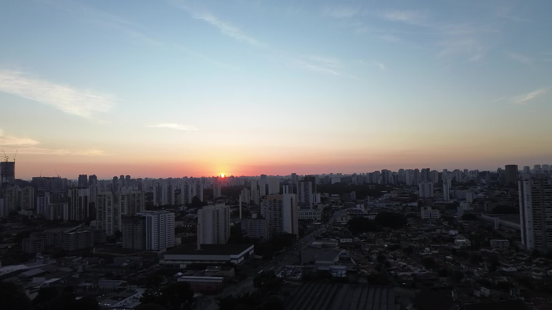 Nascer do sol em Sampa 2025