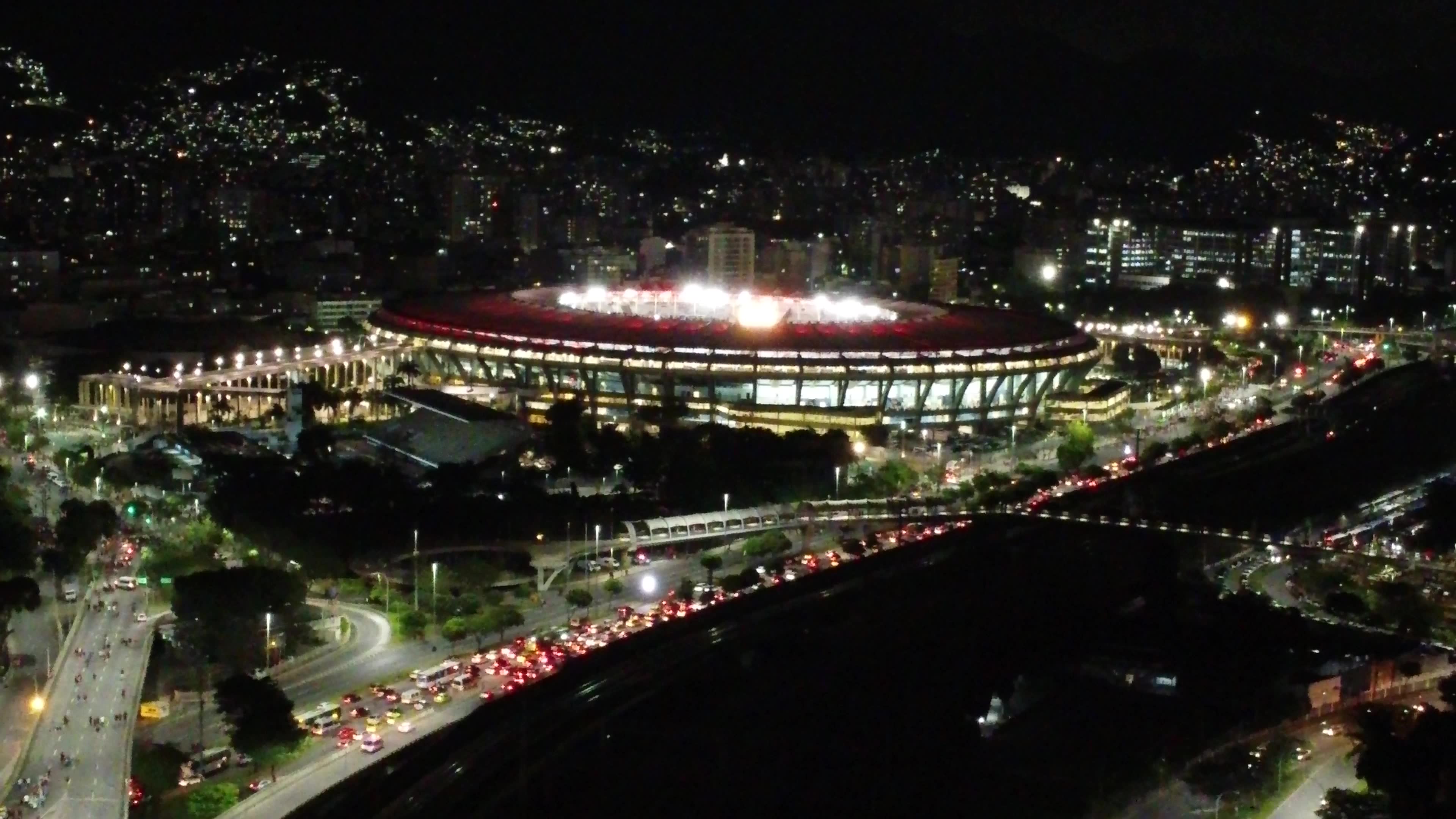 Vista Aérea do Maracanã dia de Jogo a noite