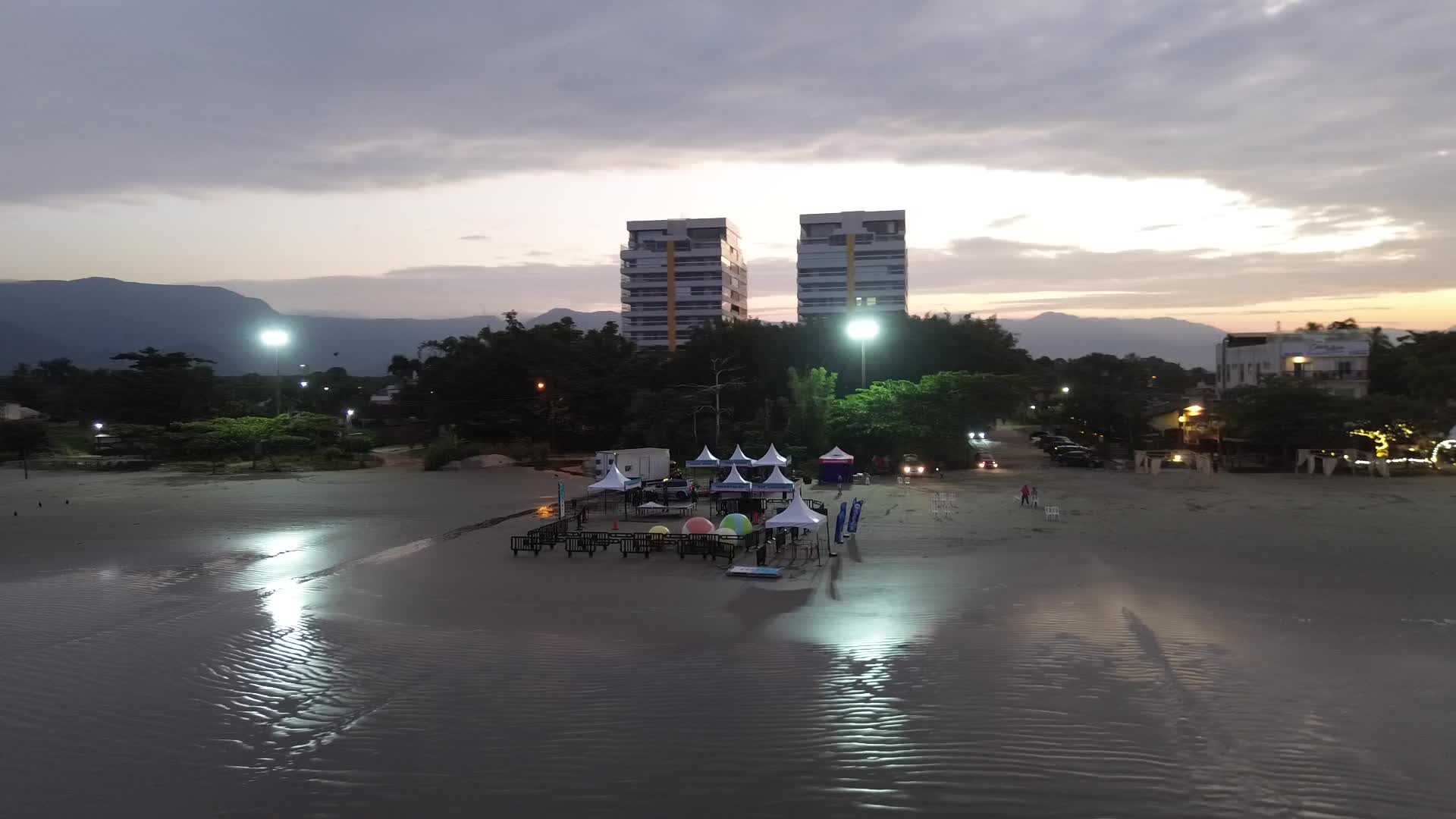 Evento na praia do Indaiá 