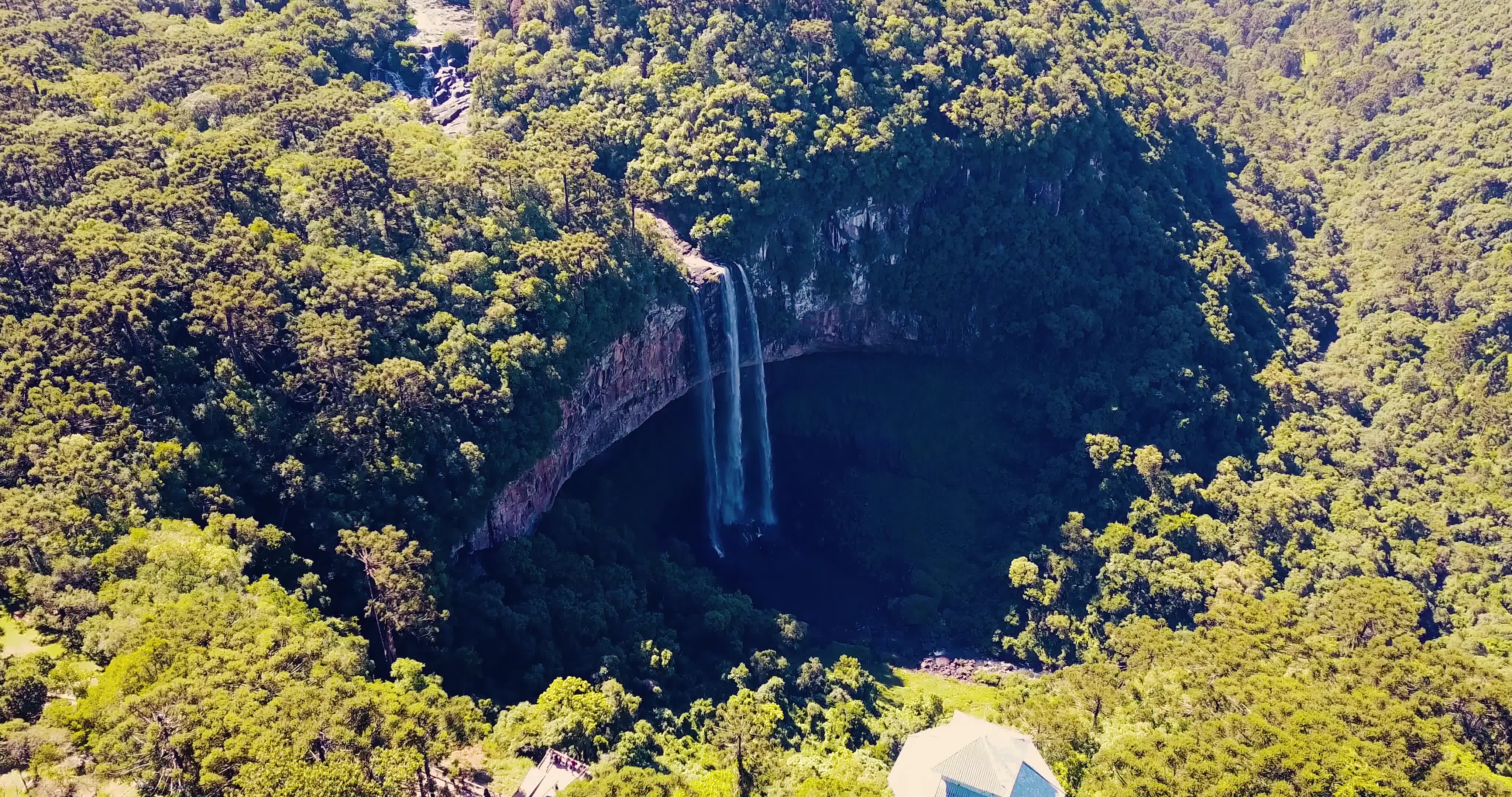 CASCATA DO CARACOL