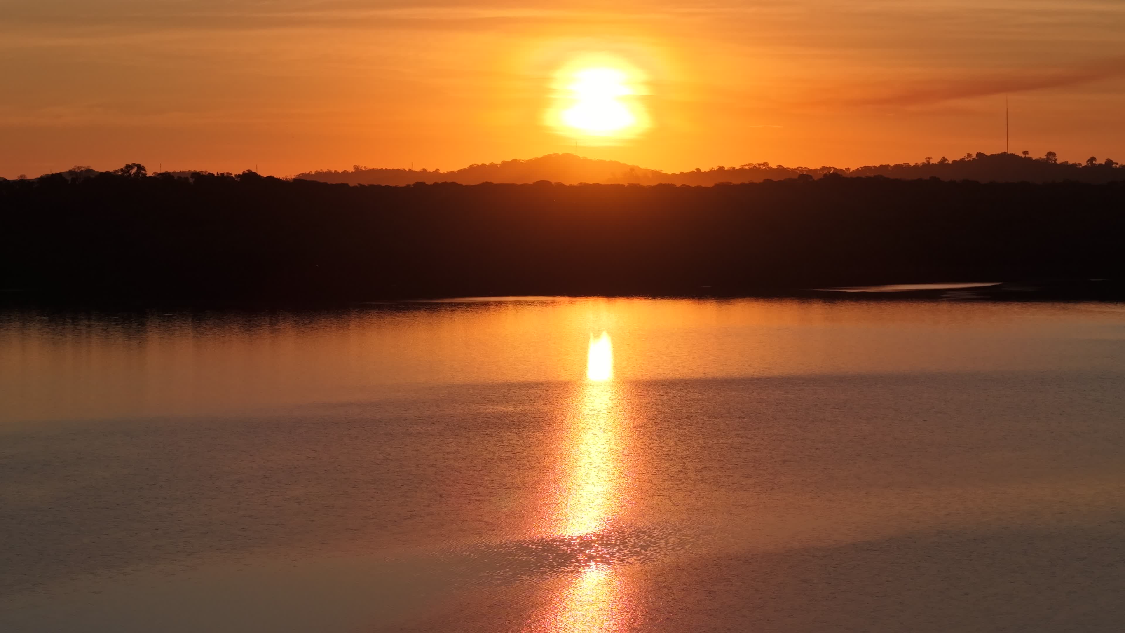 GOIÂNIA - POR DO SOL - RIO JOÃO LEITE